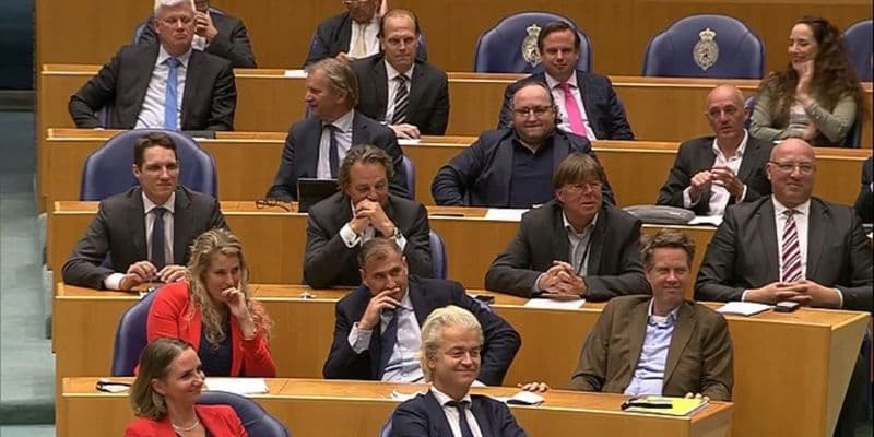 Debate en el parlamento sobre la abolición del deducible de salud