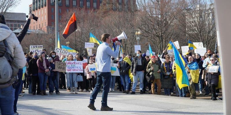 Protesta Ucrania - Foto de Ian Hutchinson en Unsplash